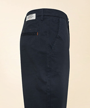 Gabardine stretch trousers | Dekker